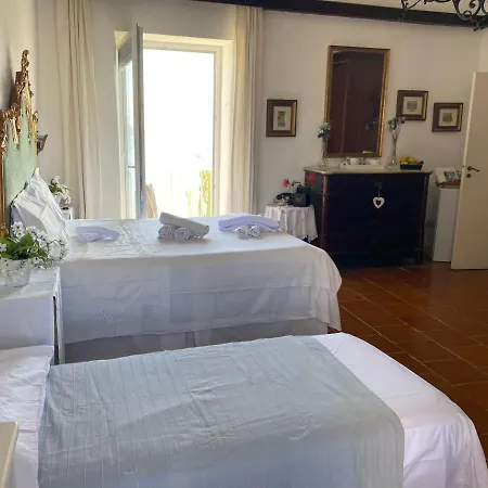 Bed & Breakfast Summer Paradise