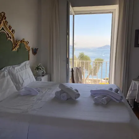 Summer Paradise Bed & Breakfast